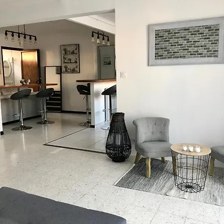 A 15mn Des Plages, Beau Duplex A Apartamento